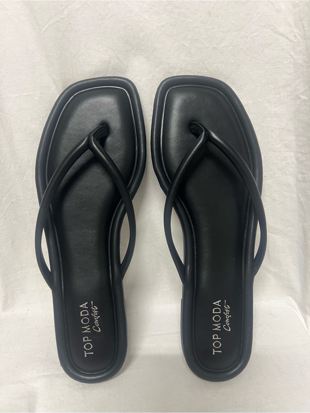 Top Moda size 10 Black Sandal